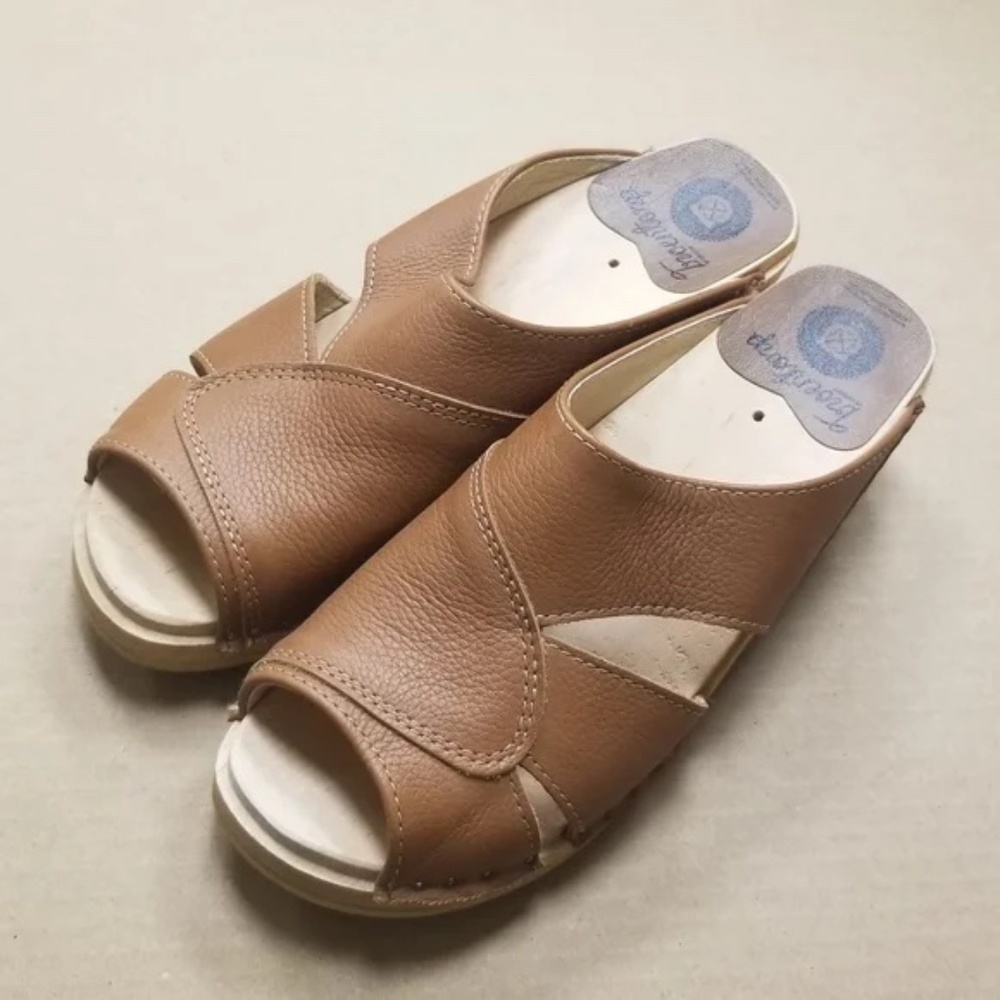 Troentorp of Sweden Mariah Clog Leather Sandal in Tan Brown Size 40
